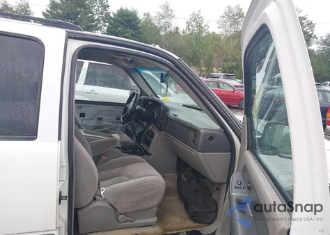 2003 Chevrolet Suburban 1500 Ls from USA, damaged, VIN 3GNFK16Z93G346023